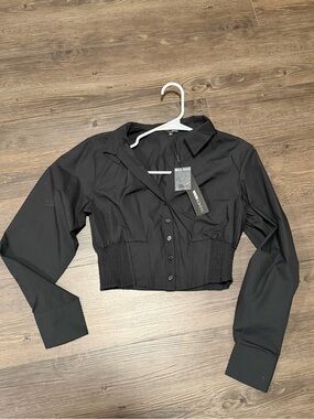 Fashion Nova Black Cropped Button-Up Shirt with Elastic Waist